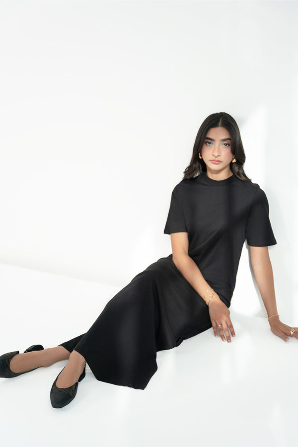 The Luxe T-Shirt Dress In Black